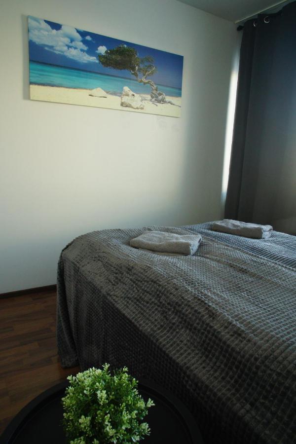 Spacious 4-Room Apartment In City Center Uleåborg Exteriör bild